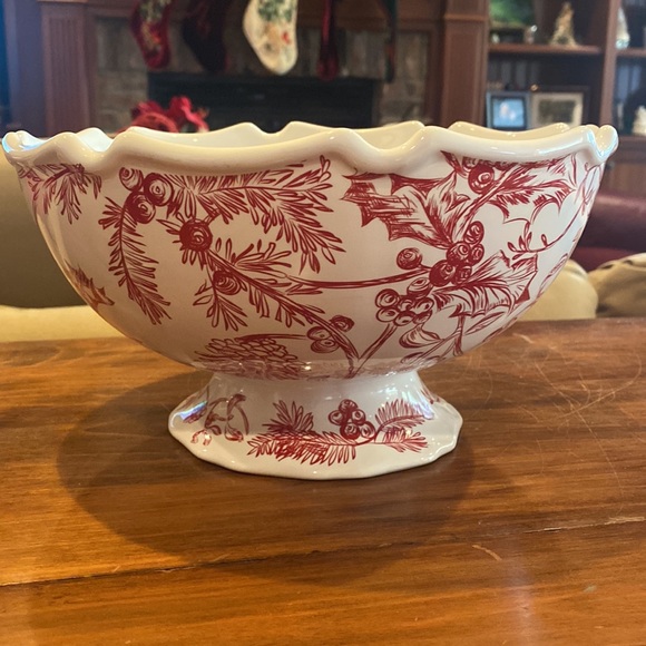 NWT Mud Pie Pedestal Bowl 10” Holly Toile Red White NEW - Picture 6 of 9